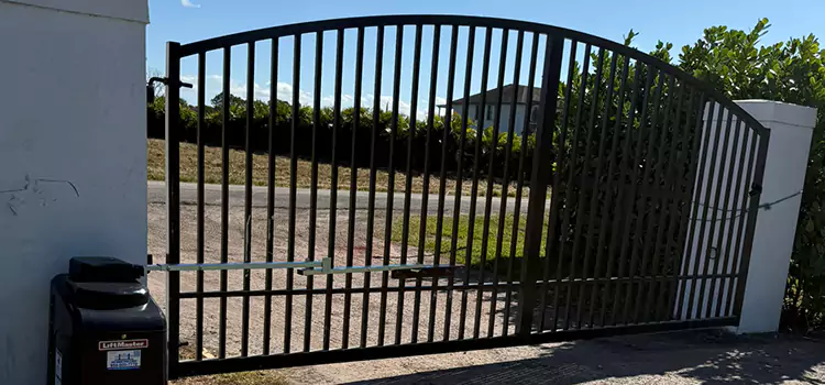 Driveway Fence Repair Herndon